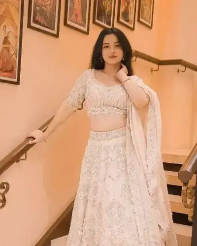 Escort Nurpur